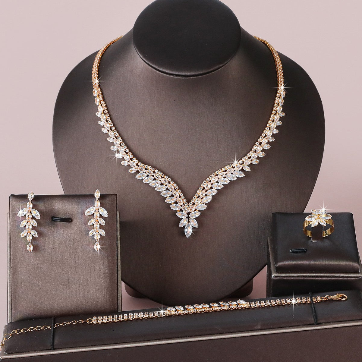 Collana da donna creativa di alta gamma con cristalli e zirconi
