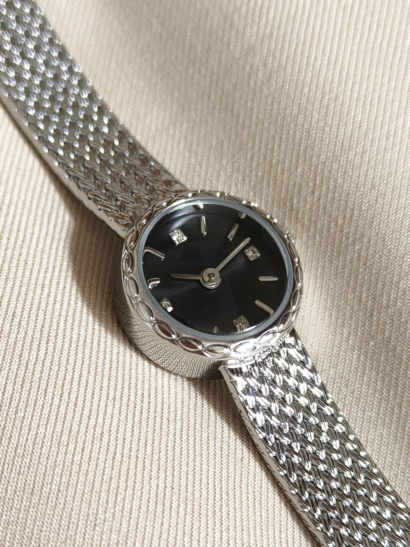 Mini orologio da donna in stile vintage con maglia in rame retrò