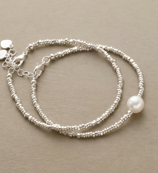 Bracciale minimalista in argento rotto con patchwork e perle