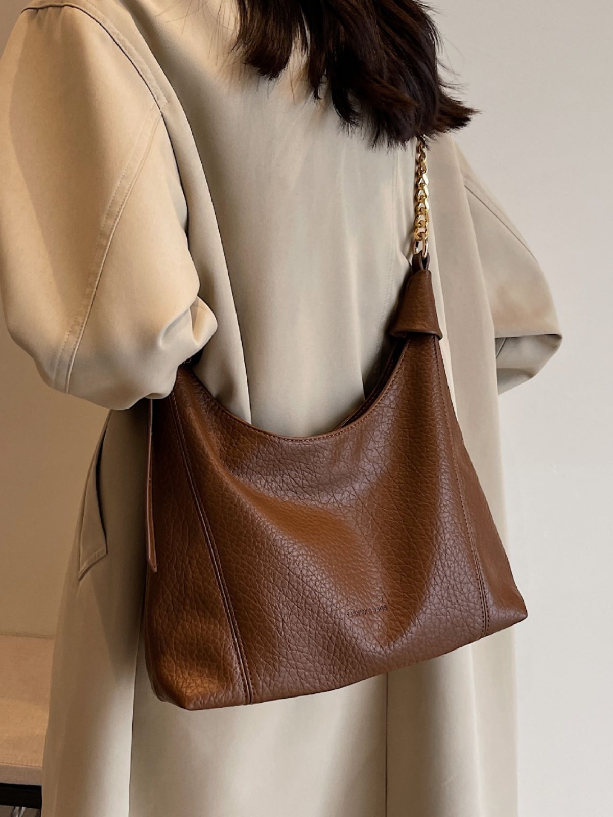 Borsa a tracolla/sottobraccio in stile retrò con design di minoranza