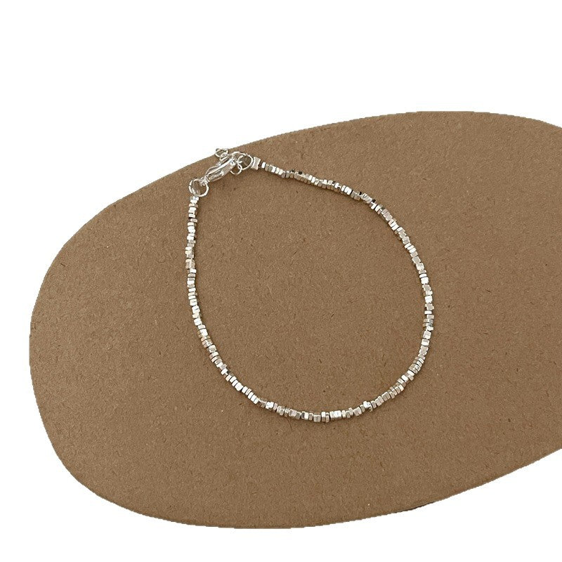 Bracelet minimaliste en argent cassé avec patchwork et perles