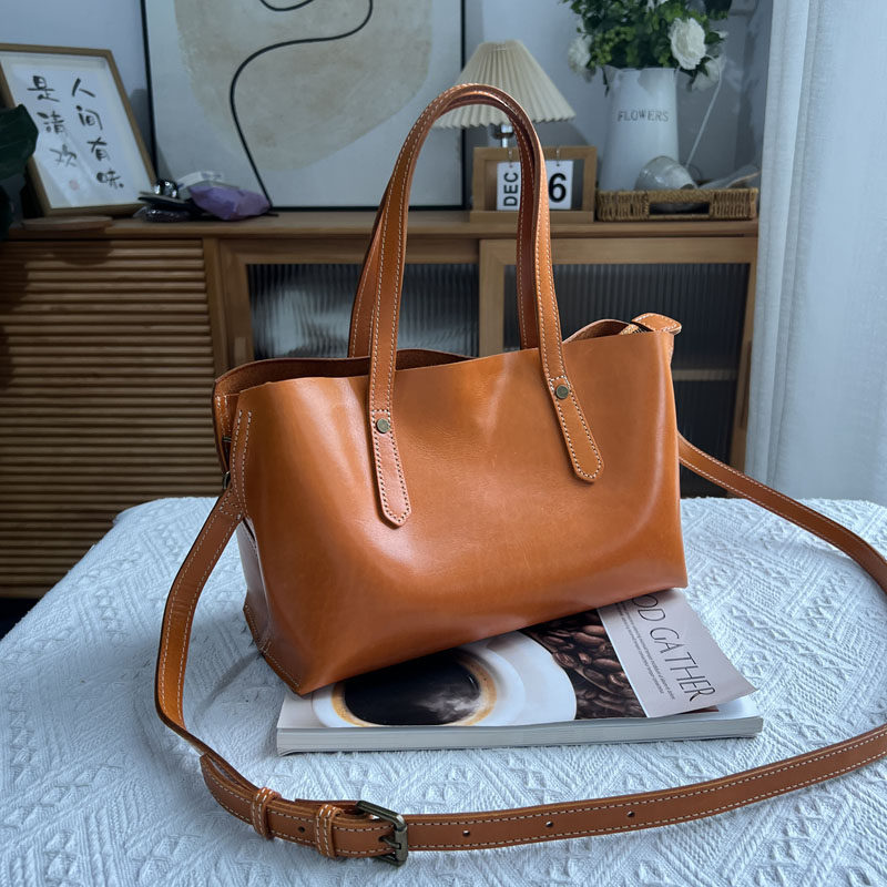 Borsa a tracolla da donna vintage e versatile in morbida pelle, ideale per gli spostamenti quotidiani