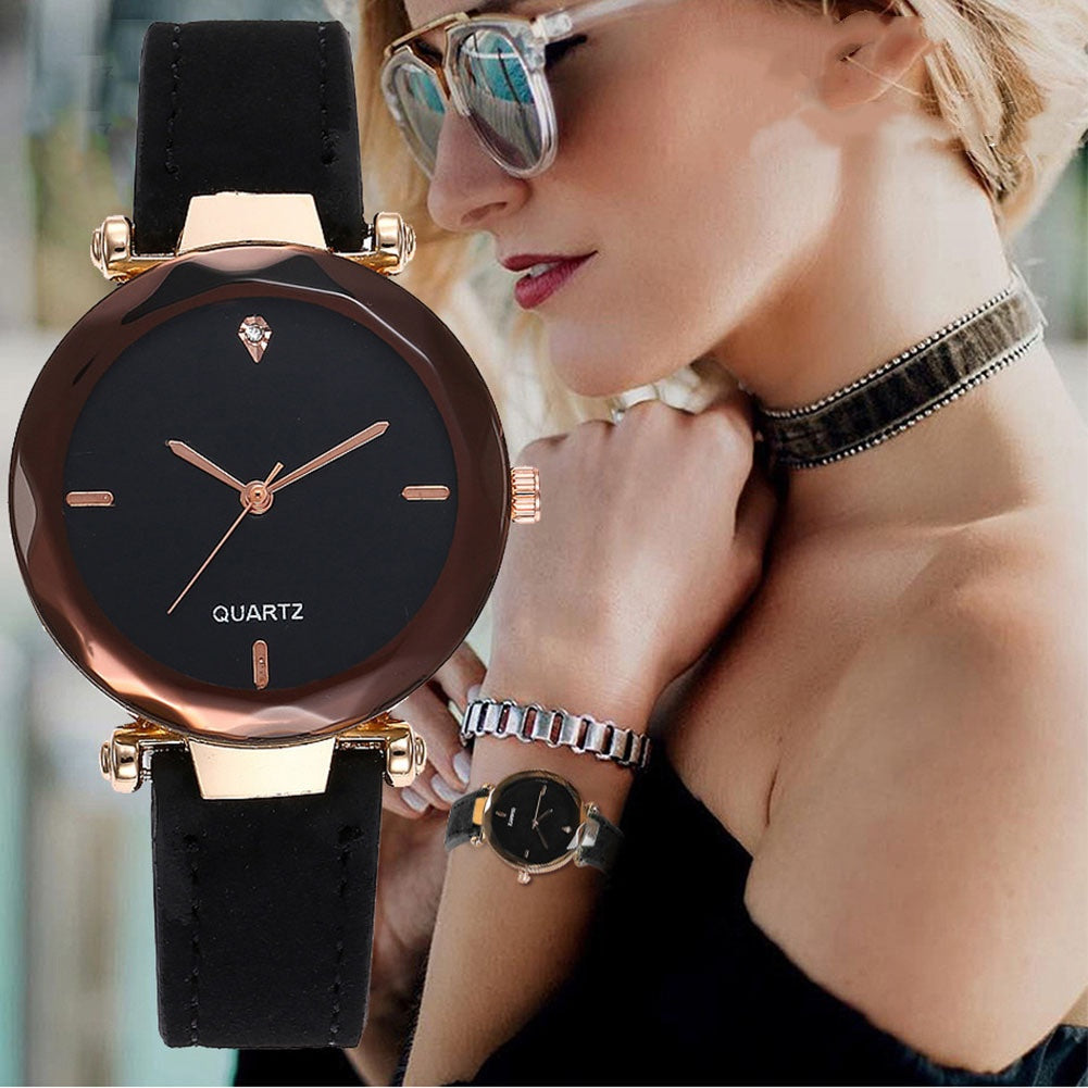 Elegante orologio da donna con cinturino in pelle satinata e diamanti taglio a goccia