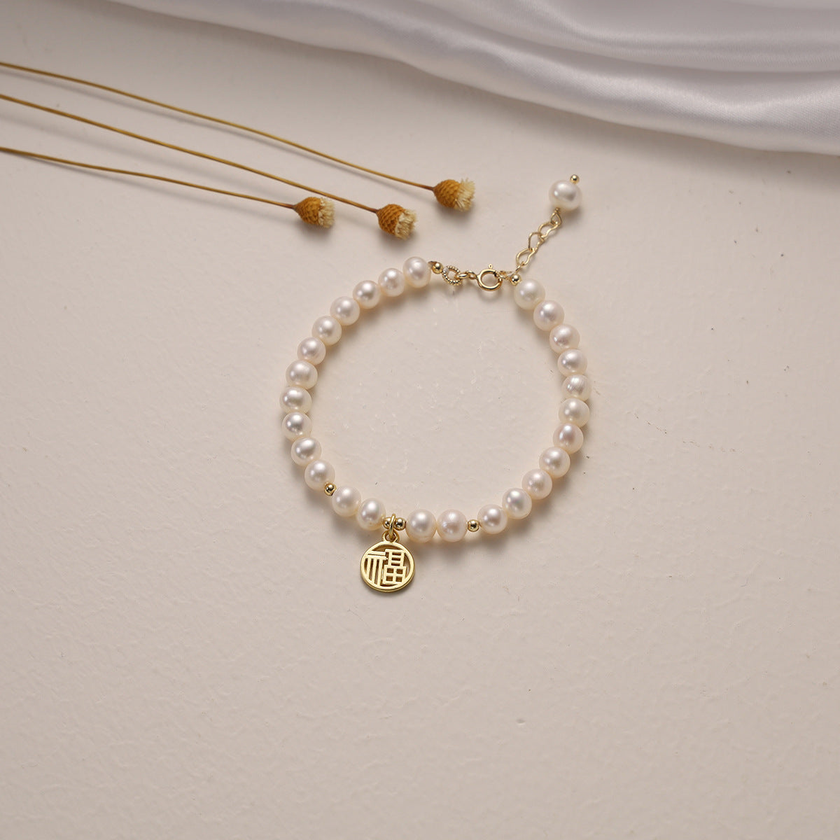 Bracciale da donna con perle d'acqua dolce naturali